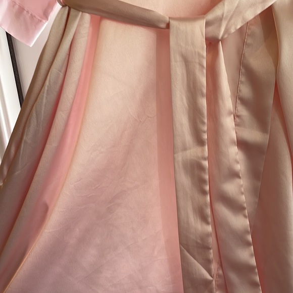 Pink Silk Robe - Picture 3 of 3